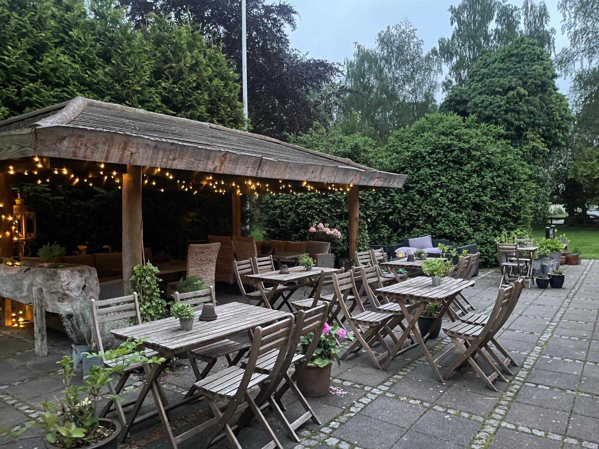 Slangerupgaard Bed & Breakfast Fakse Ladeplads Exterior photo