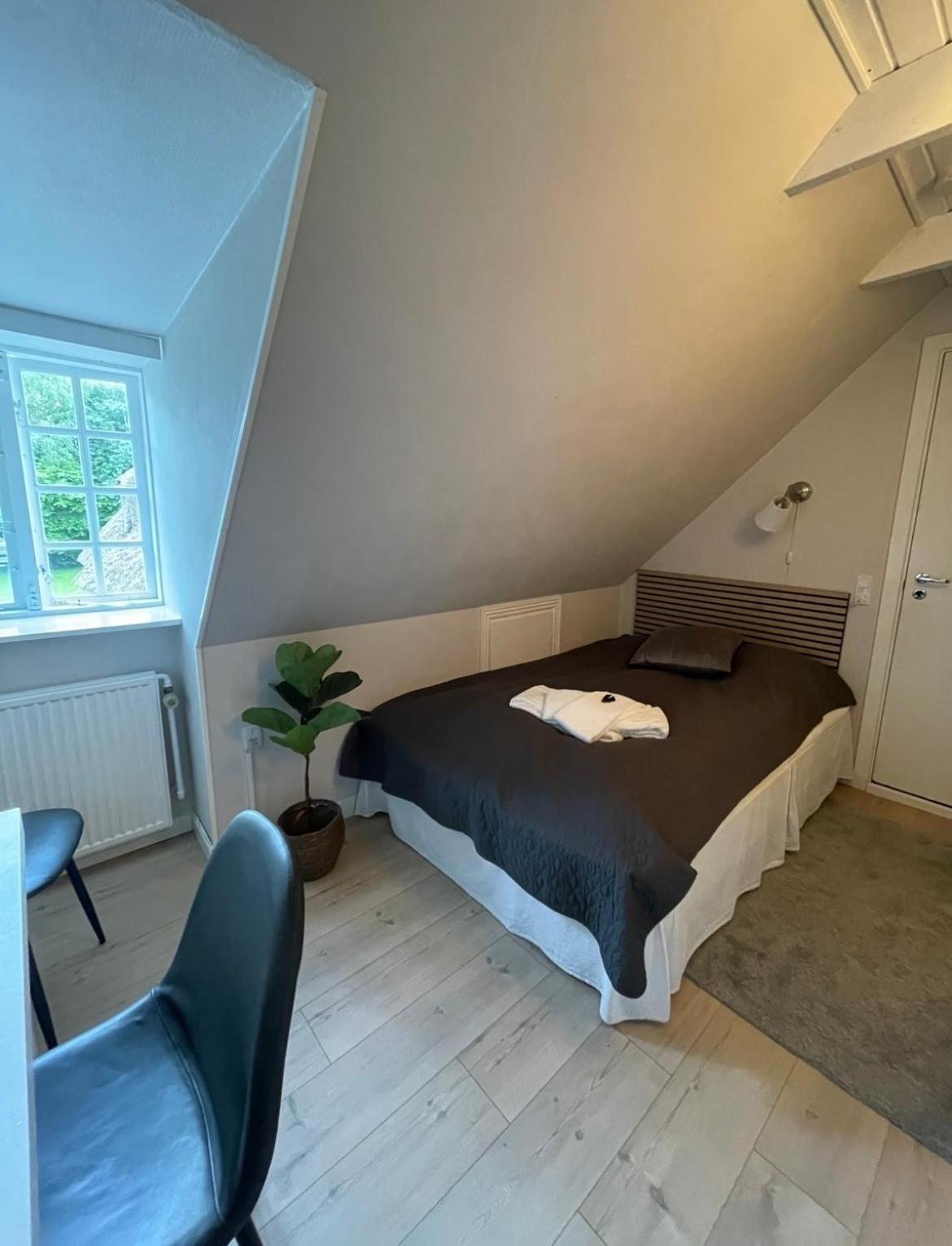 Slangerupgaard Bed & Breakfast Fakse Ladeplads Exterior photo