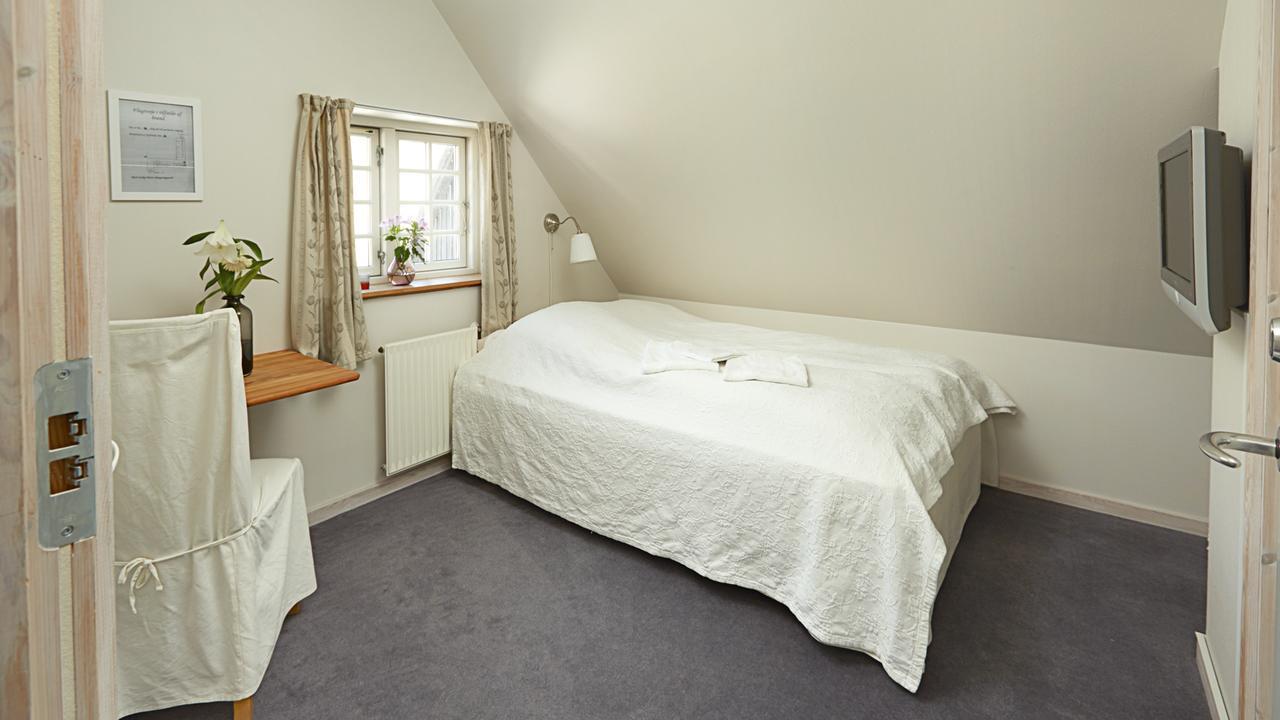 Slangerupgaard Bed & Breakfast Fakse Ladeplads Exterior photo